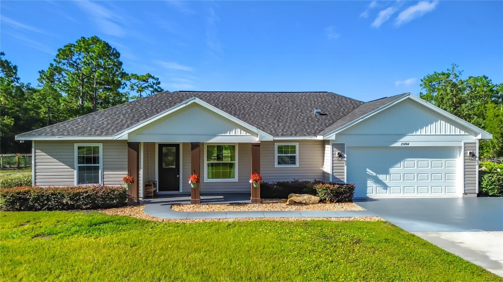 15204 Ganster Dr photo 3