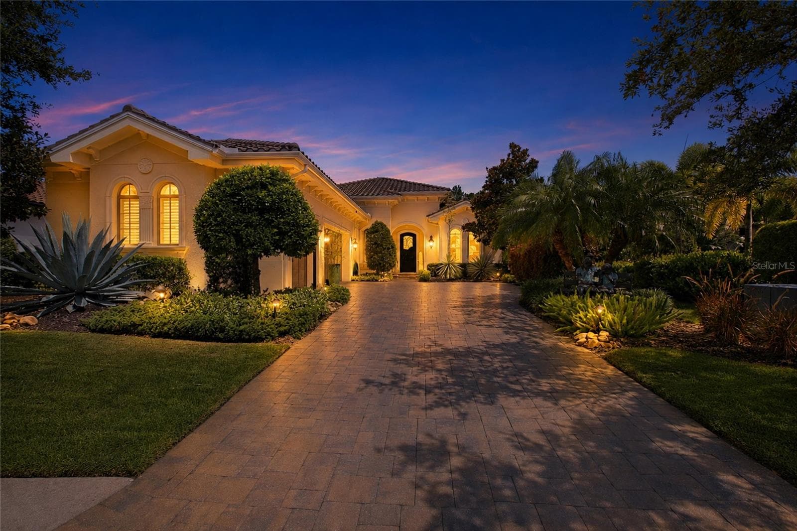 7952 Matera CT photo 2