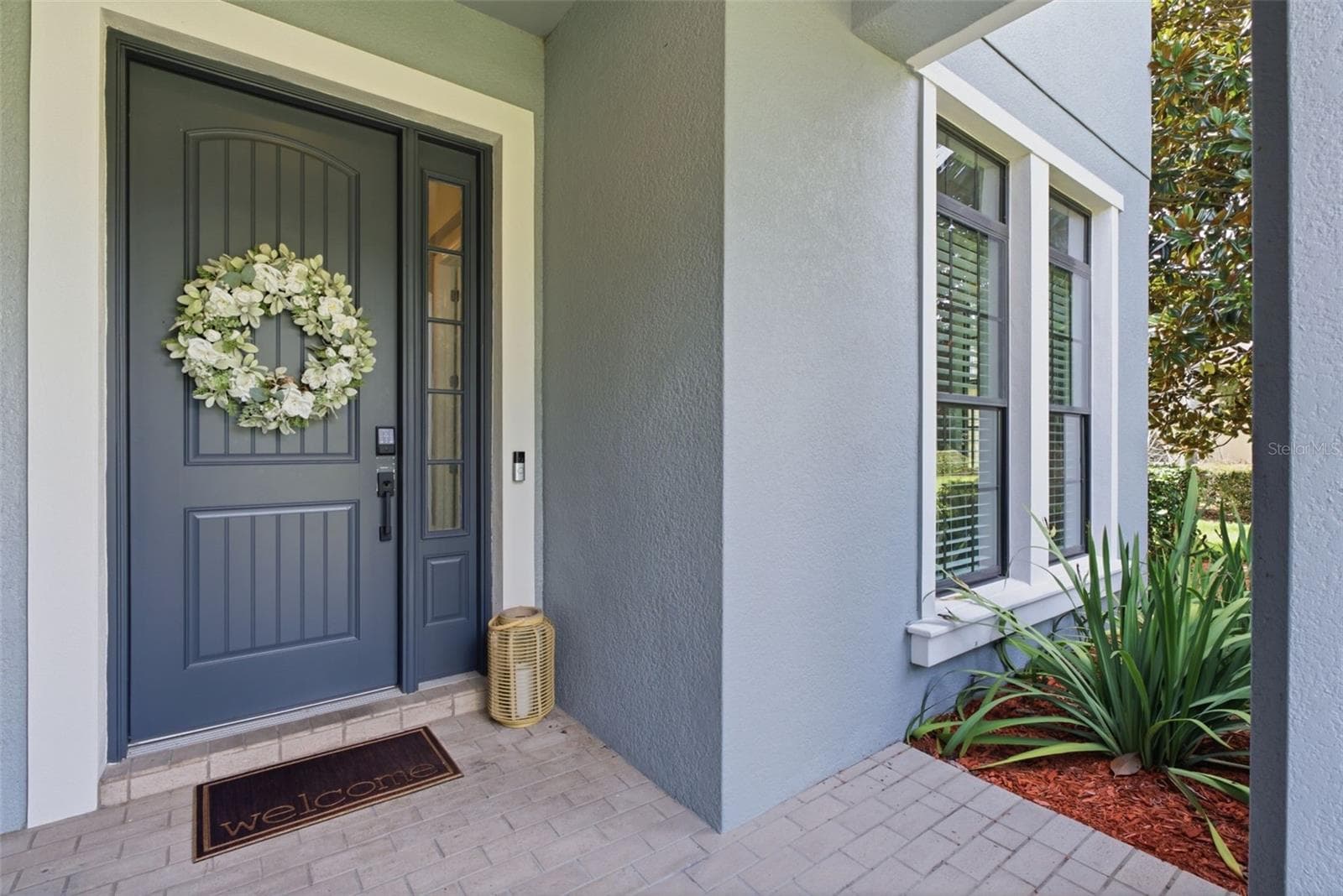 17909 Howsmoor Pl photo 2