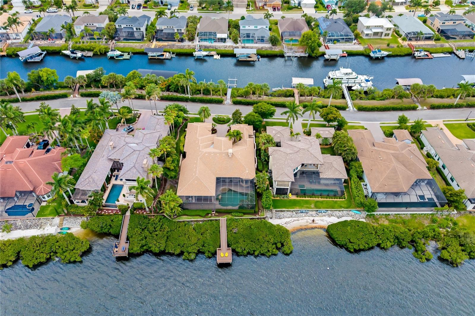 3803 Hawk Island Dr photo 4
