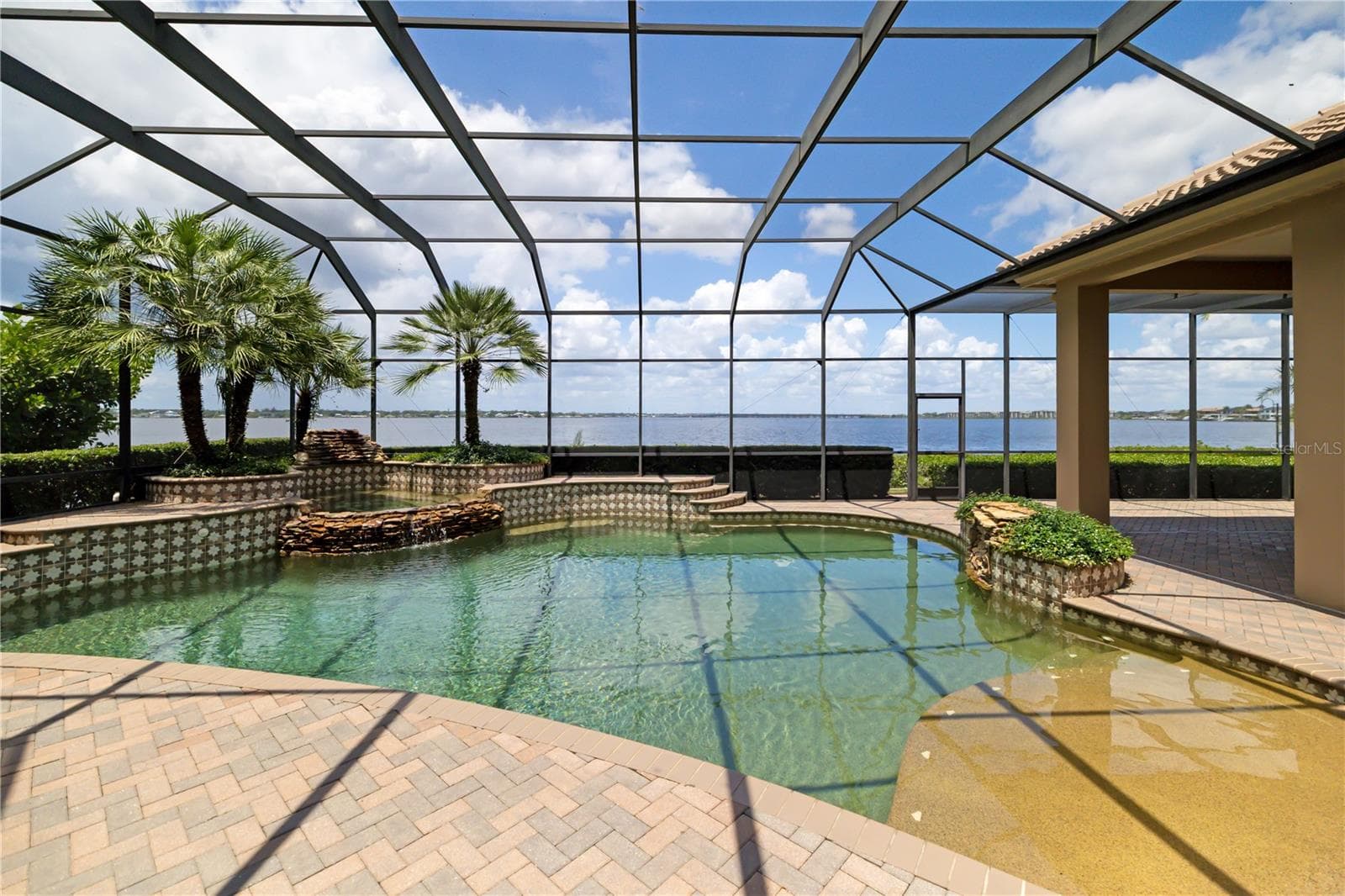 3803 Hawk Island Dr photo 5
