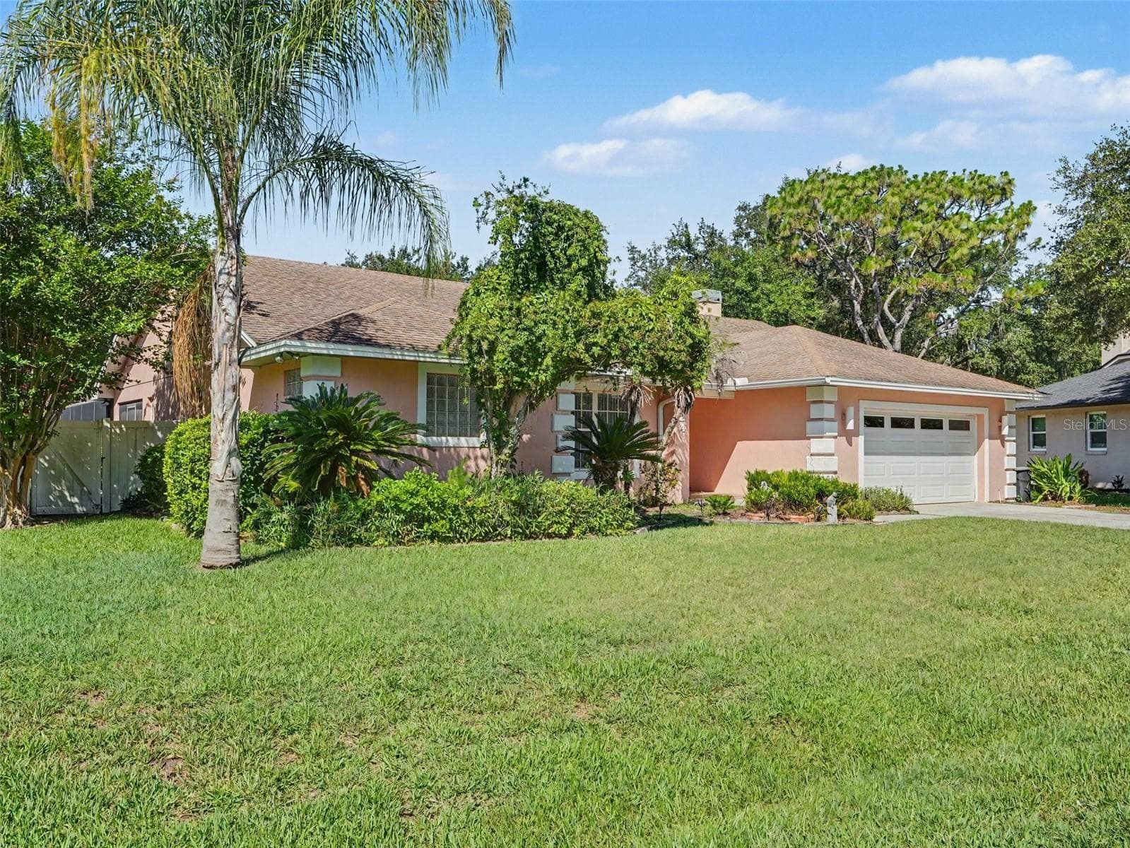 2124 Velvet Way photo 2