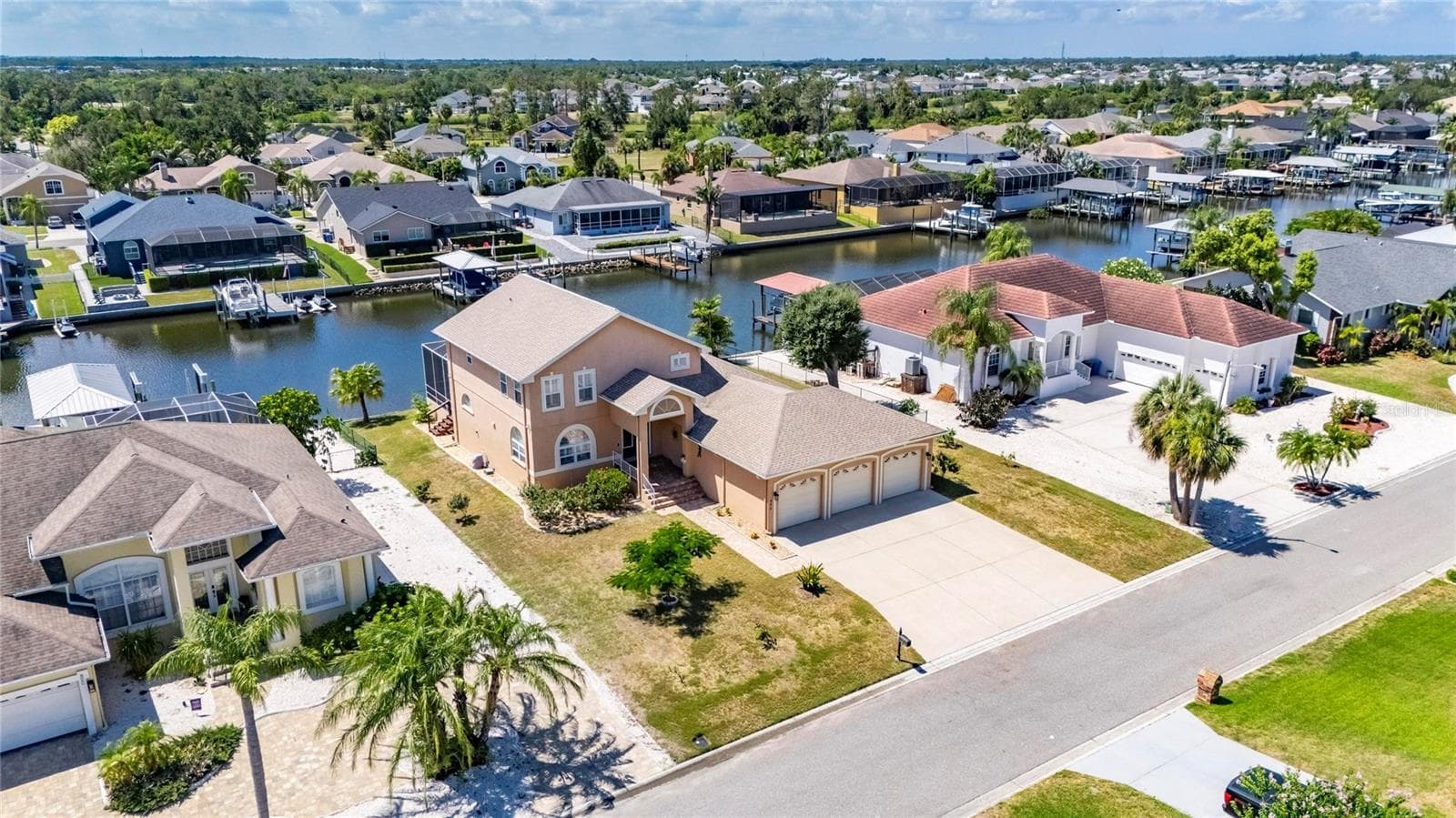 830 Golf Island Dr photo 2