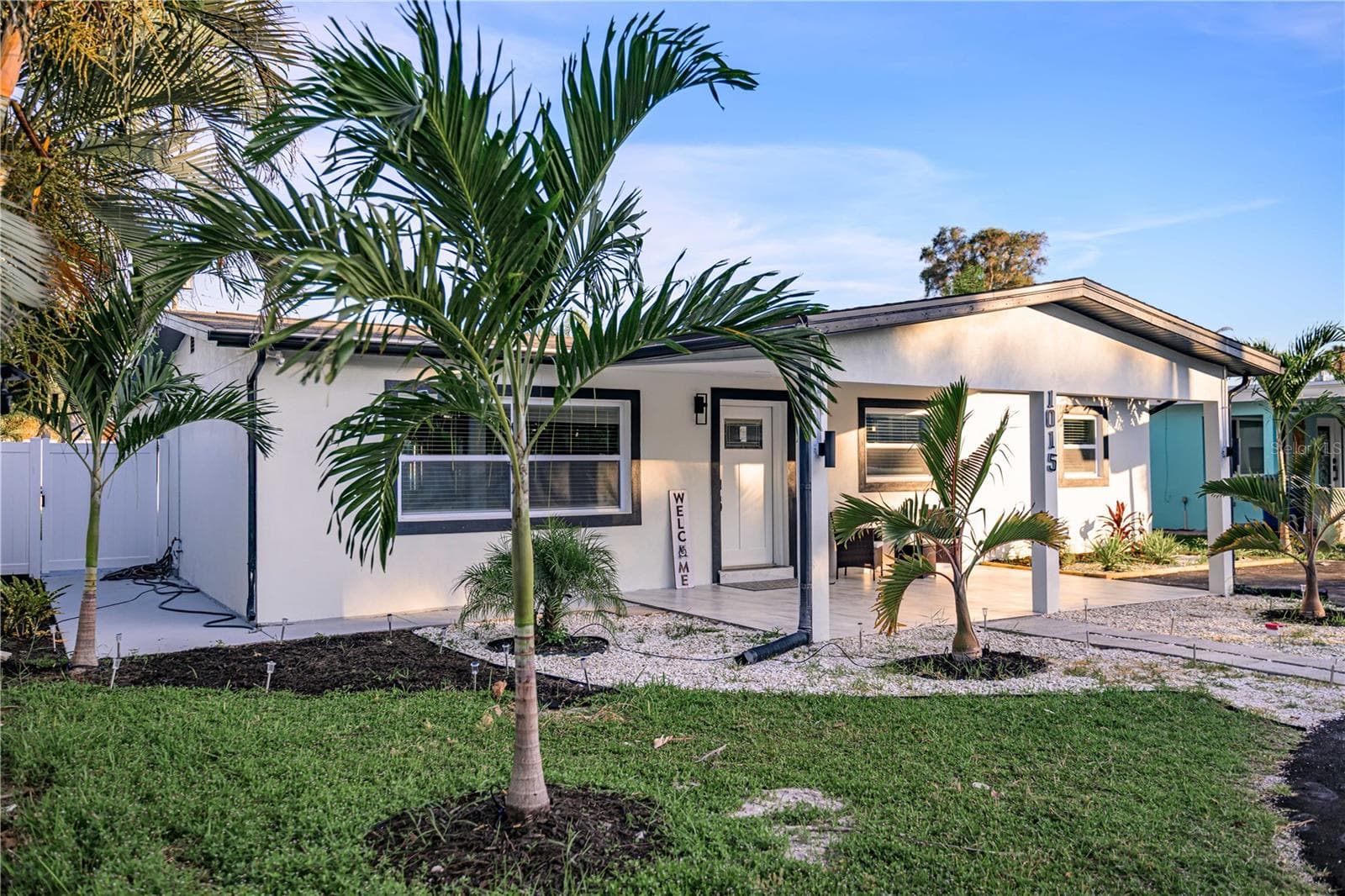 1015 Boca Ciega Isle Dr photo 2