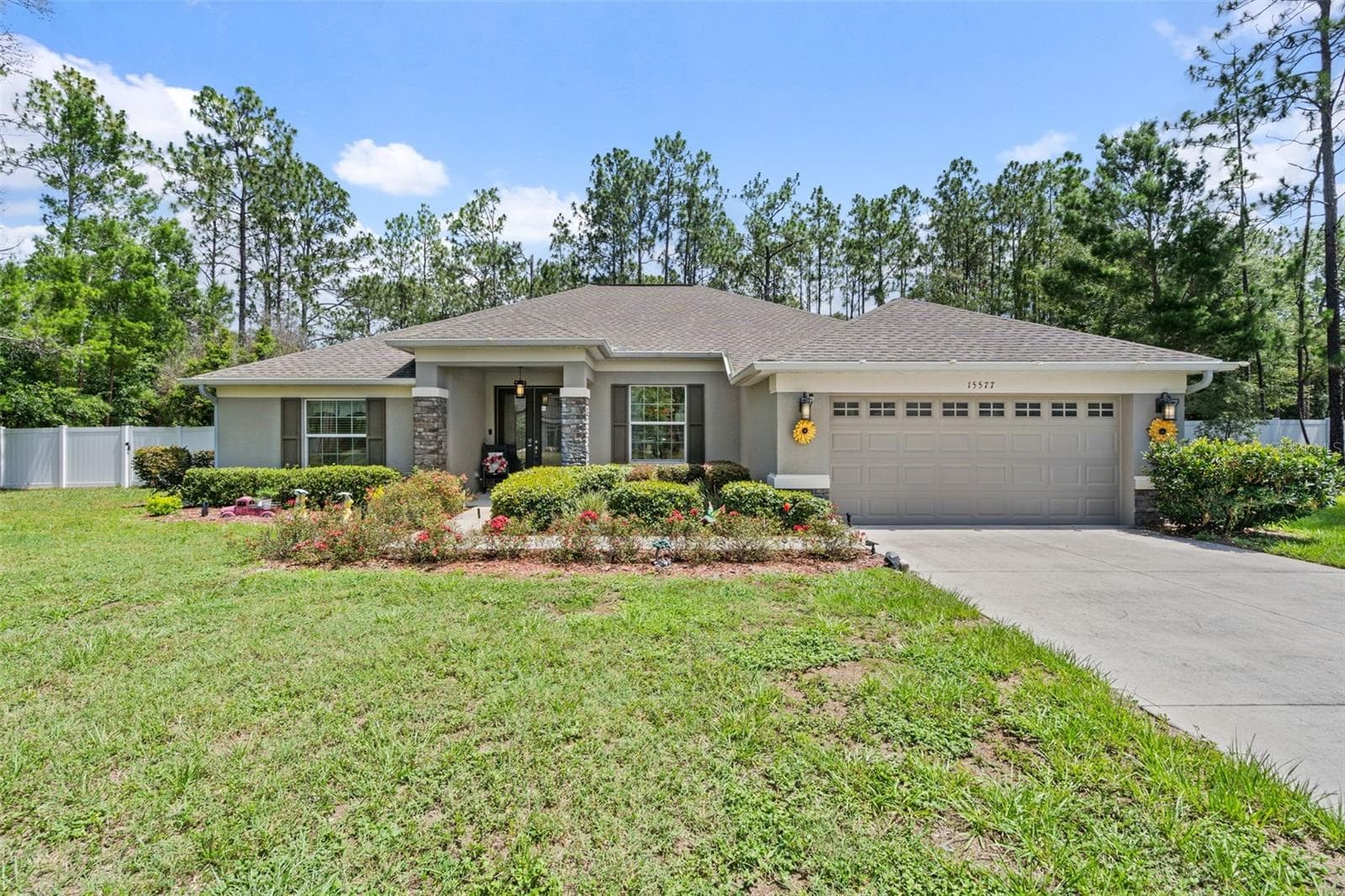 15577 Sago Dr photo 2