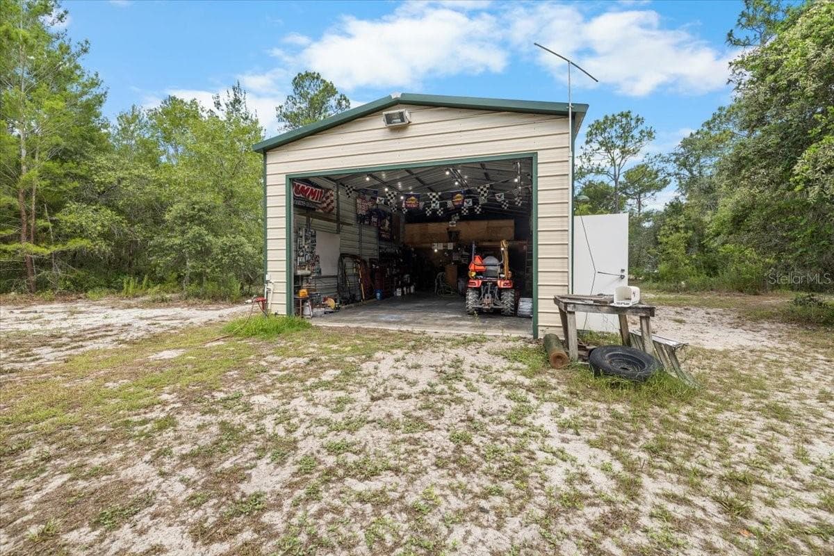 15624 Peace Blvd photo 4