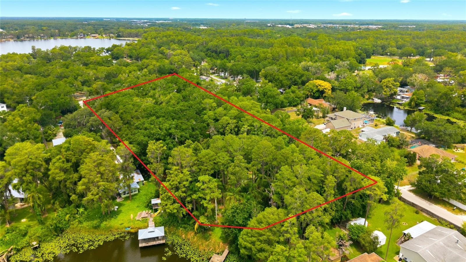 1444 Chesapeake Dr photo 2