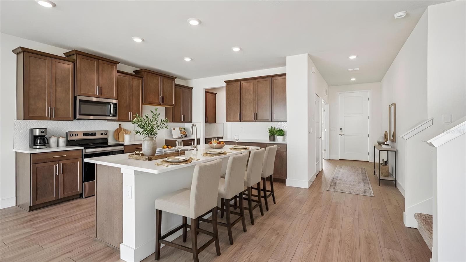 11225 Duckling Way photo 3