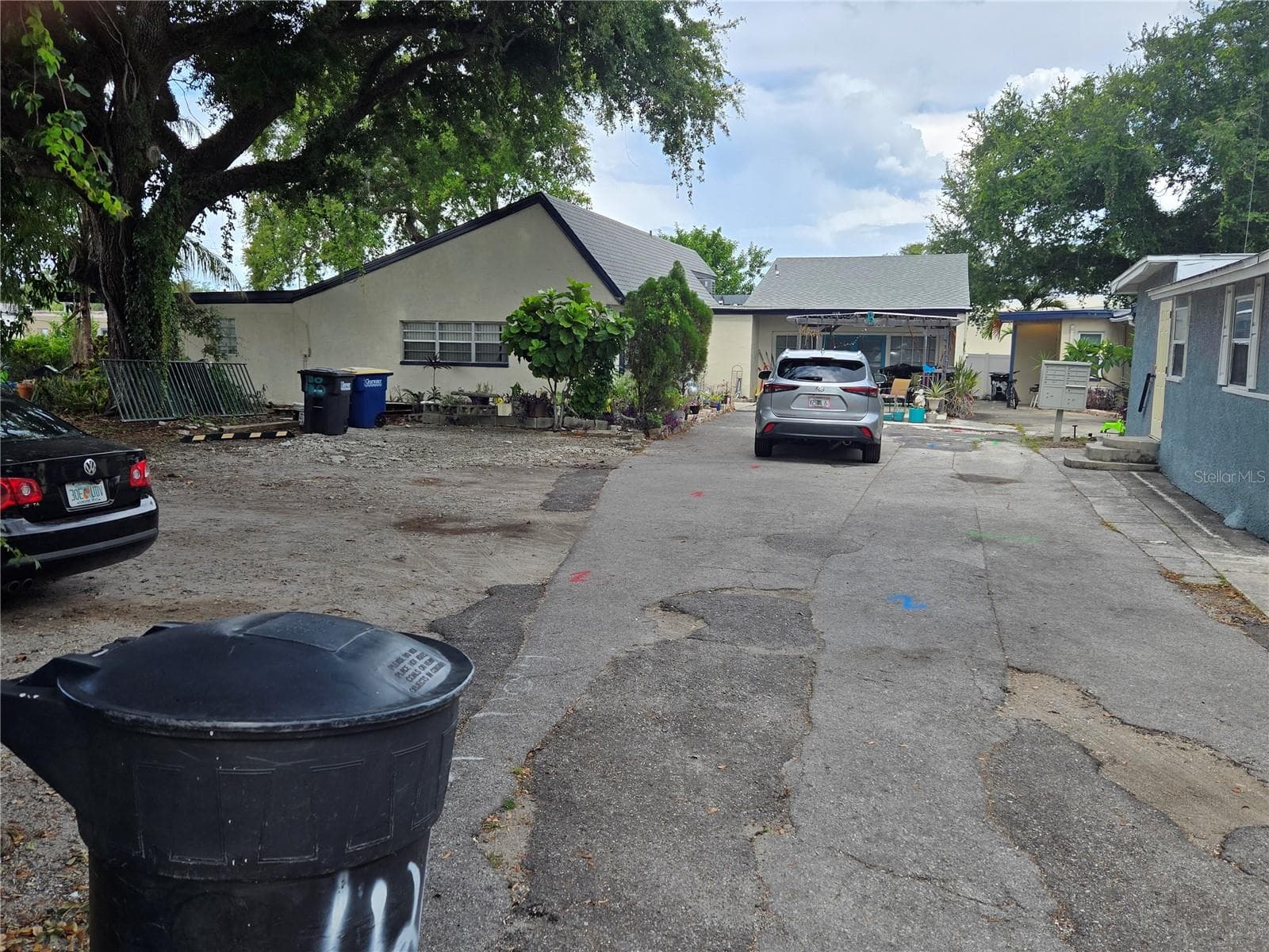 1118 Harris Ln photo 2