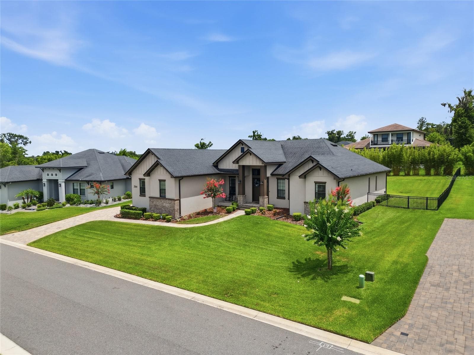 2564 Delphi Woods Cir photo 3