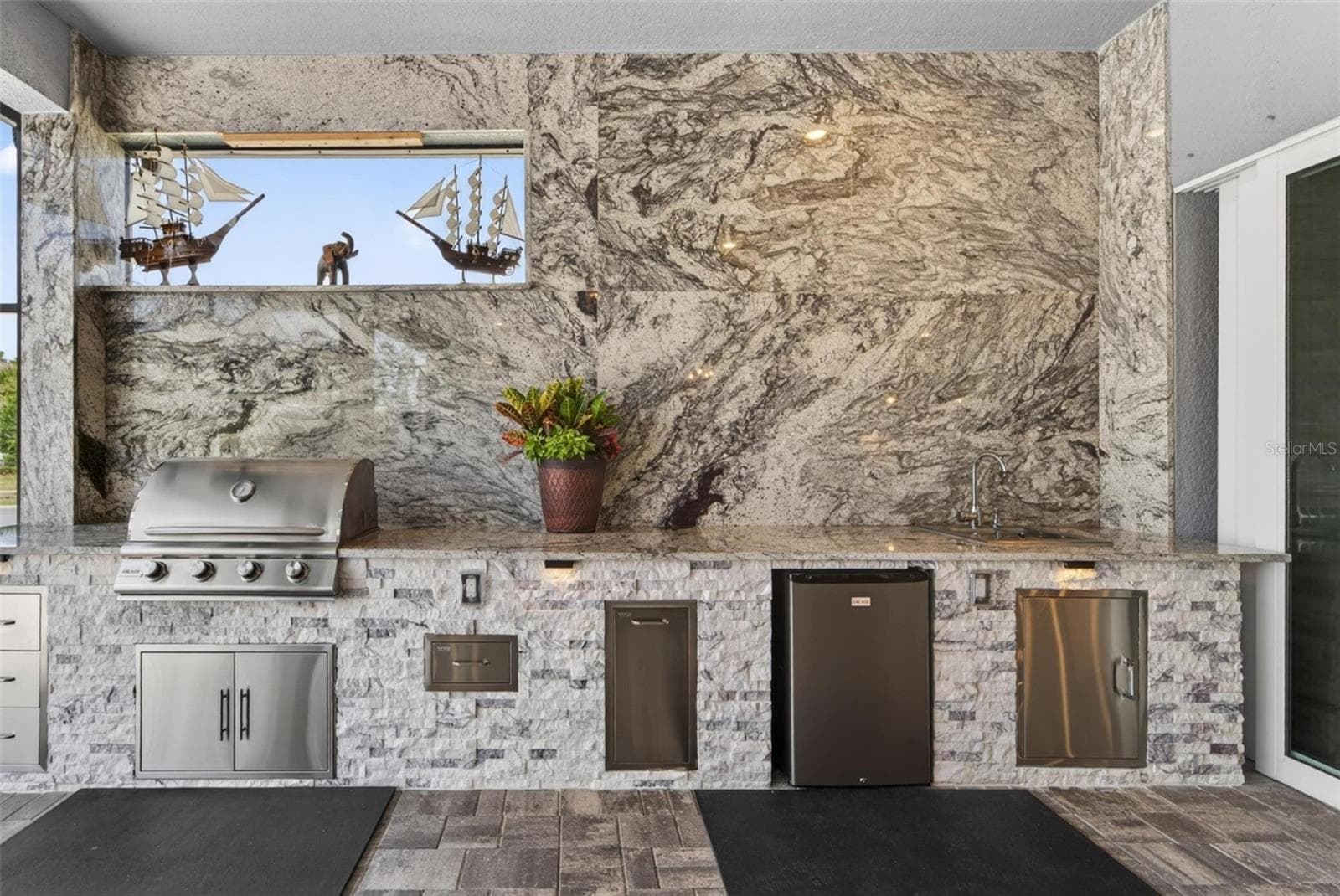 18752 Horizon View Pt photo 4