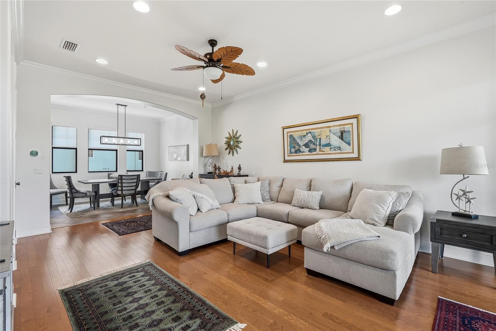 4815 Yacht Club Dr #102 photo 2