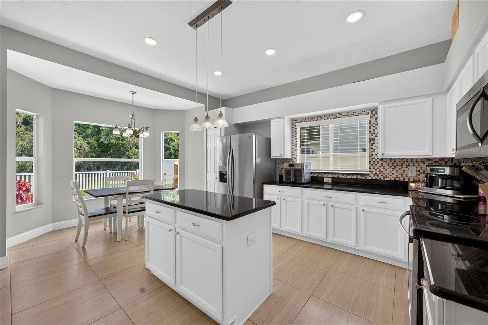 26943 Coral Springs Dr photo 2