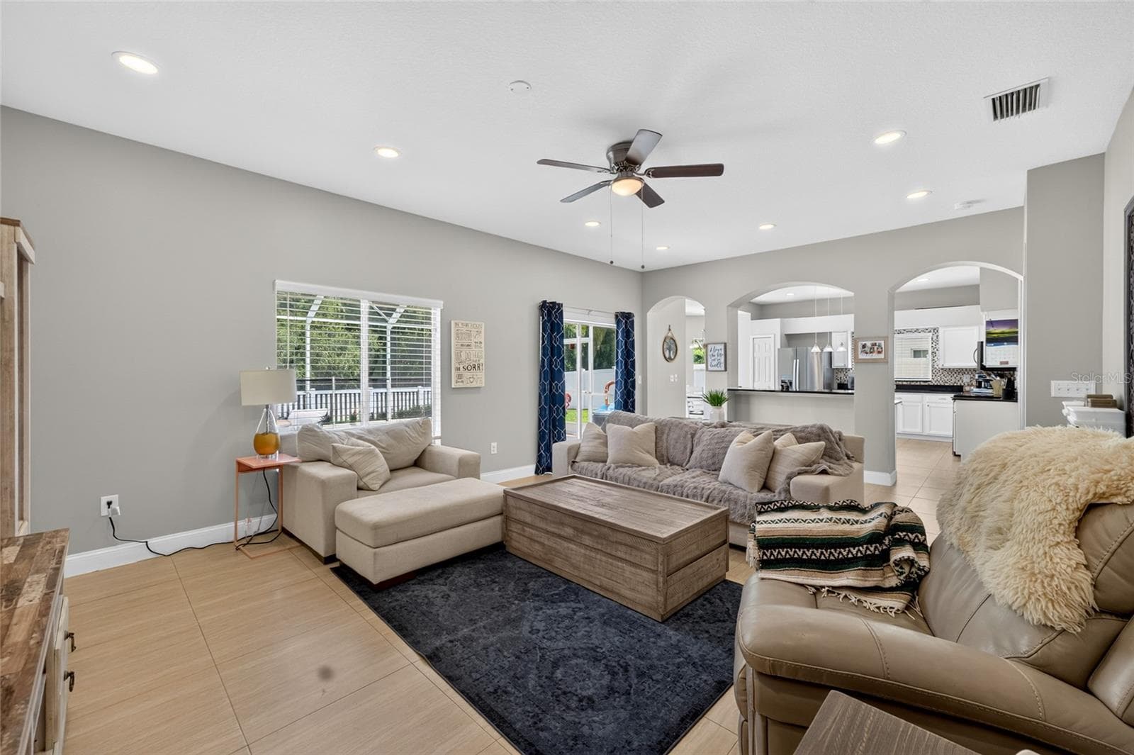 26943 Coral Springs Dr photo 3