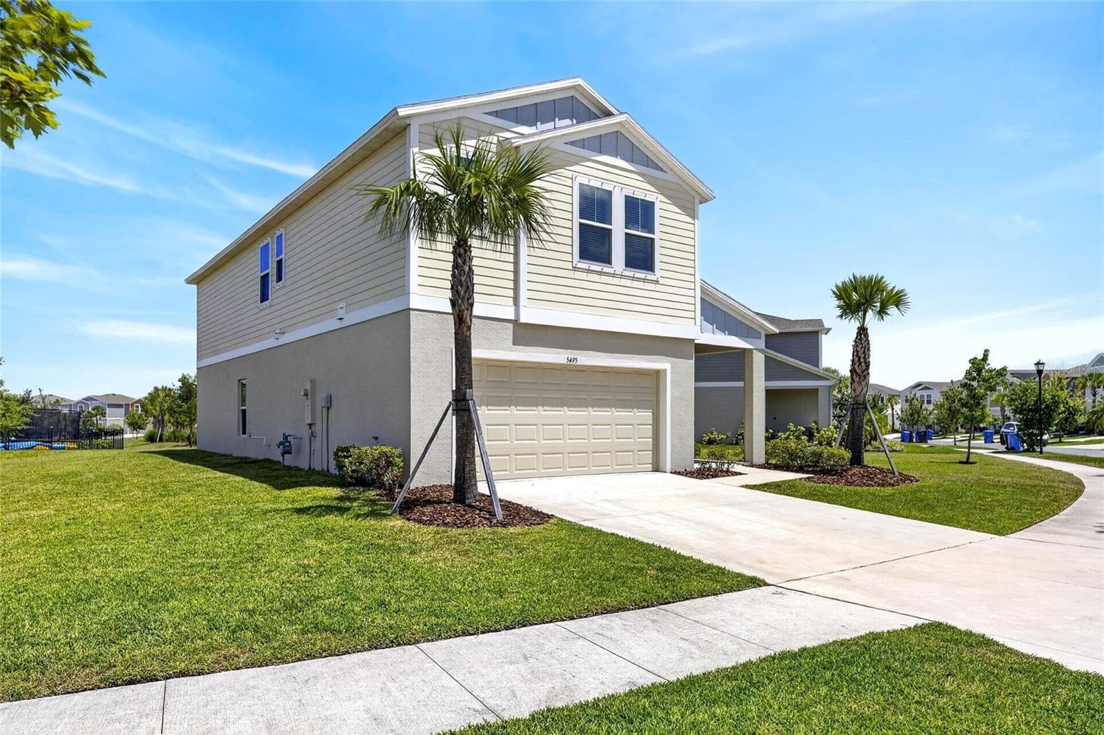 5495 Summer Sunset Dr photo 2