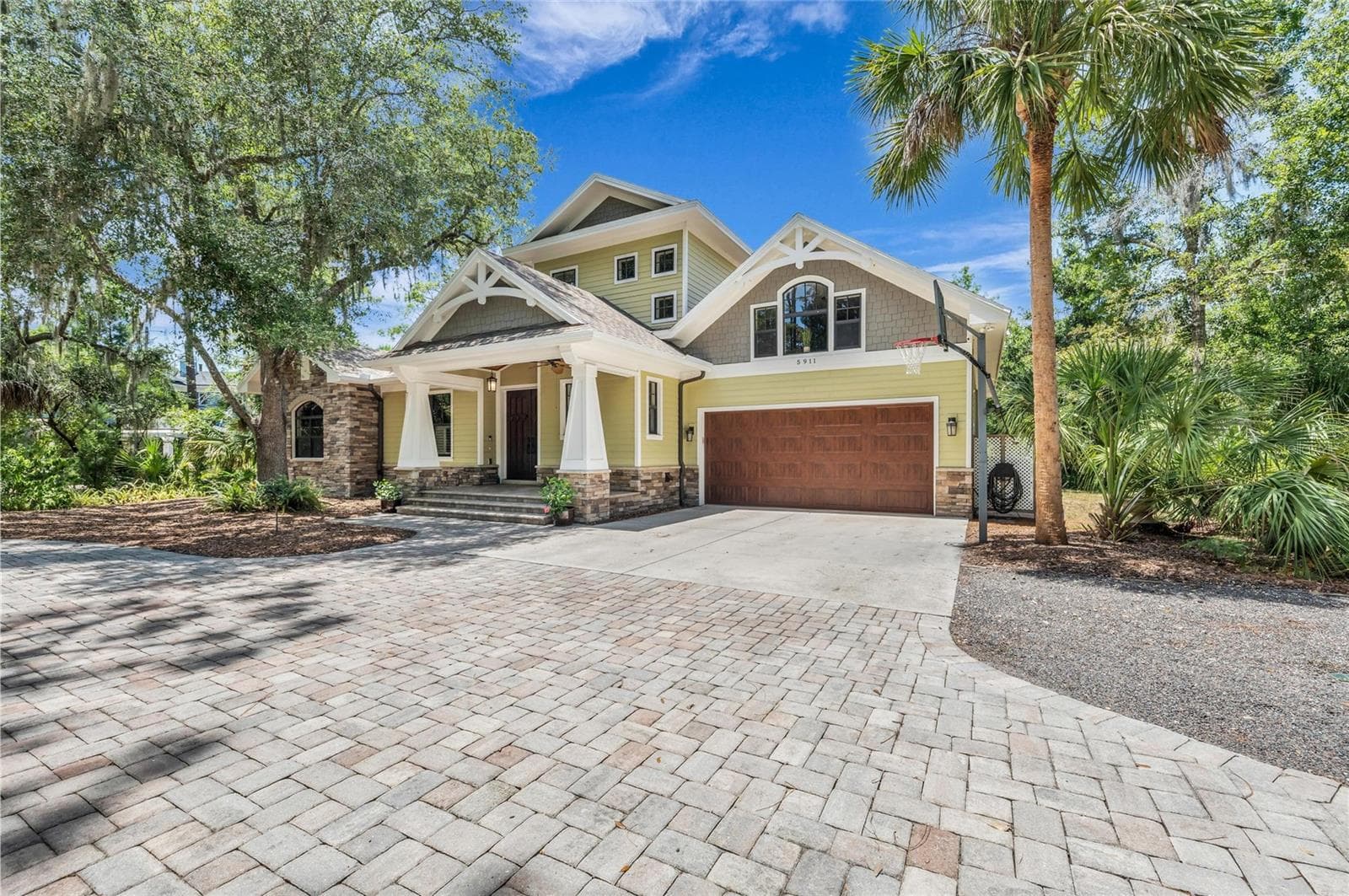5911 River Forest Cir photo 3