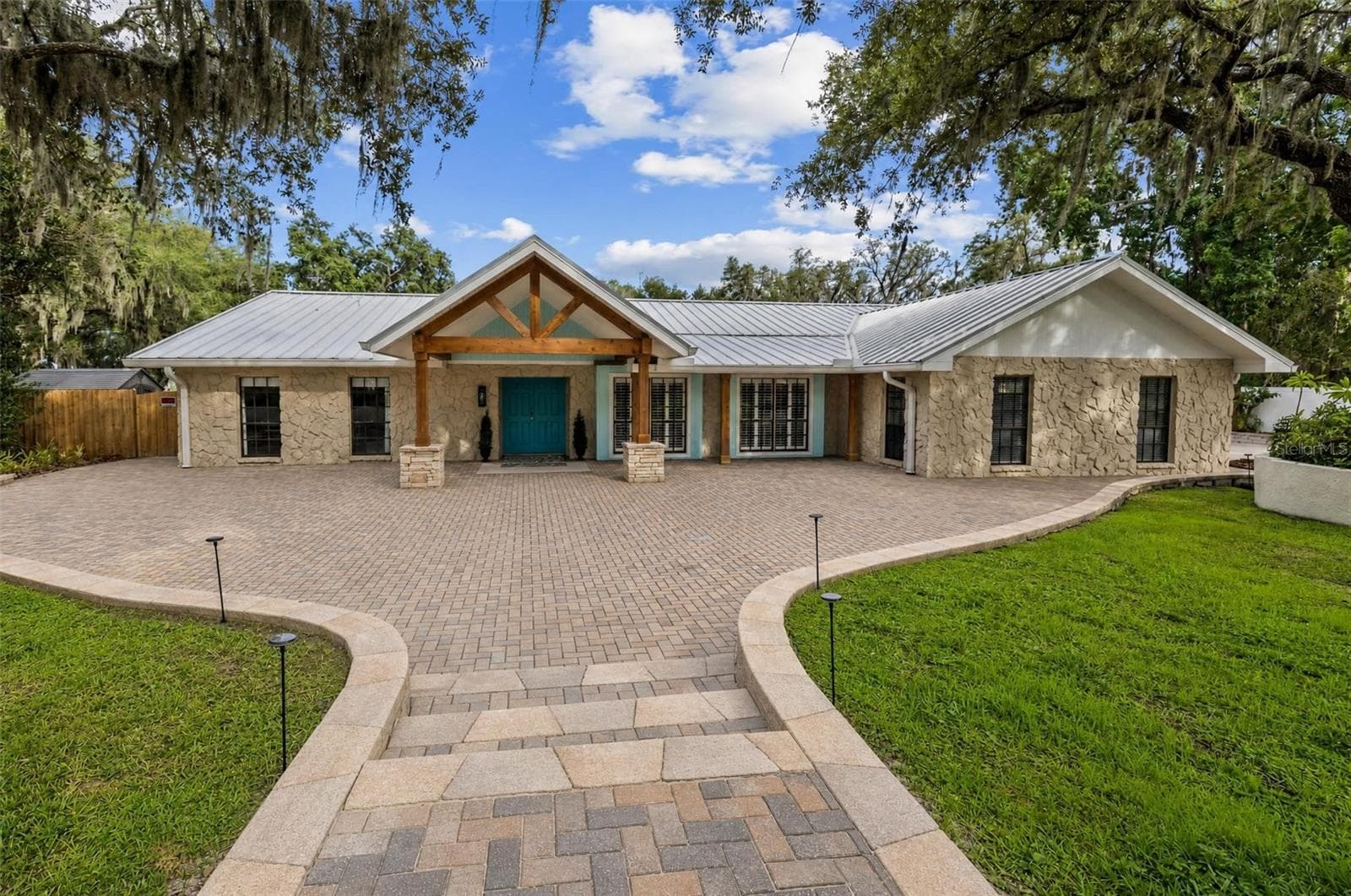 11310 Donneymoor Dr photo 2