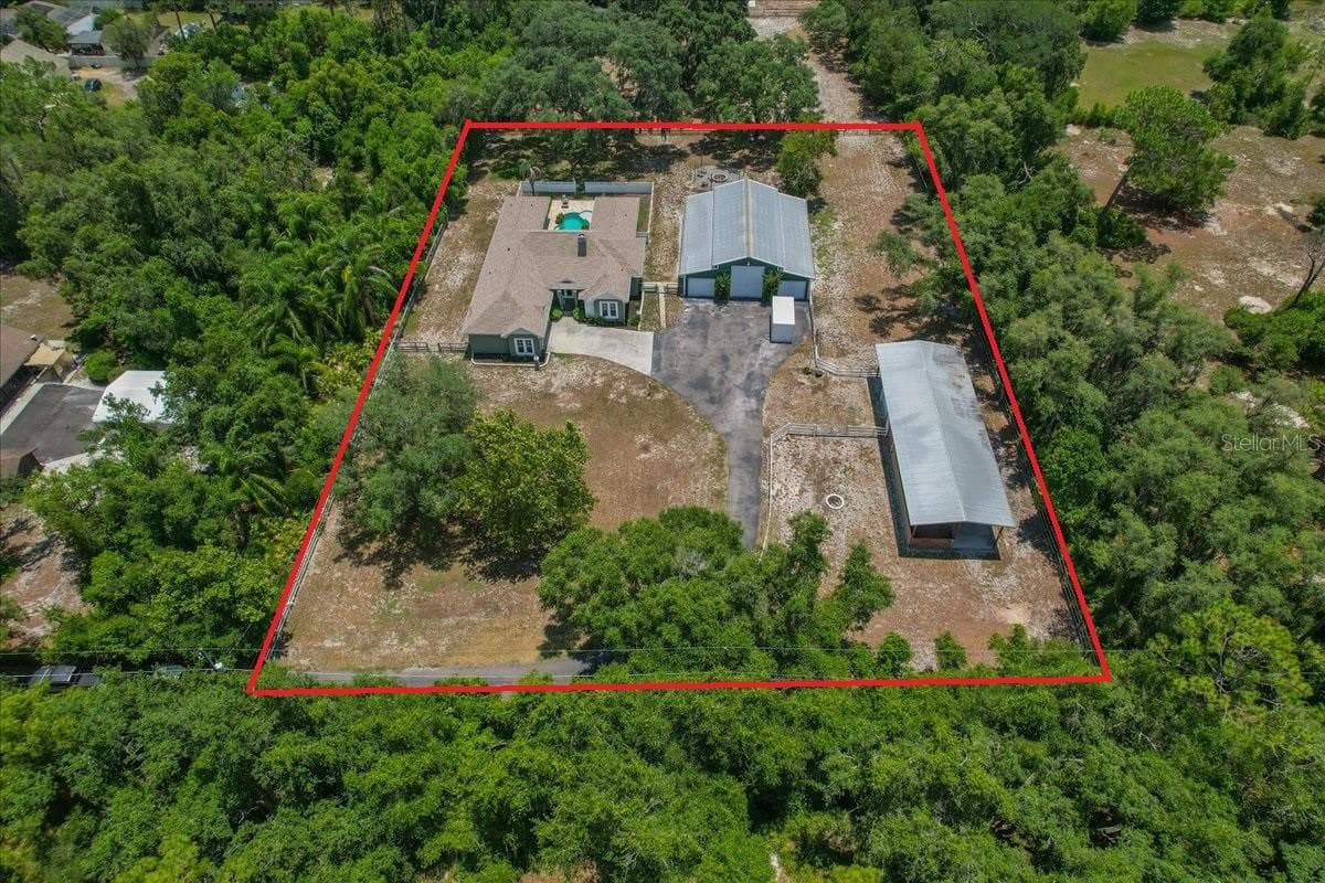 7014 Jones Rd photo 2