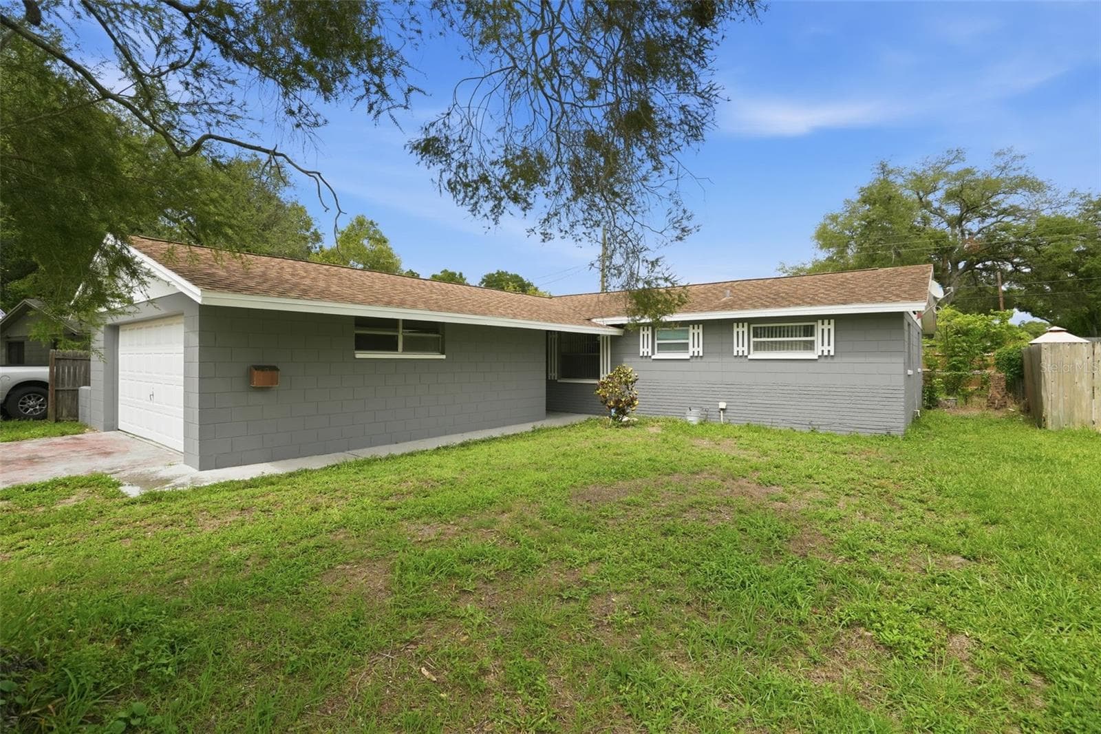 8855 53rd Way N photo 3