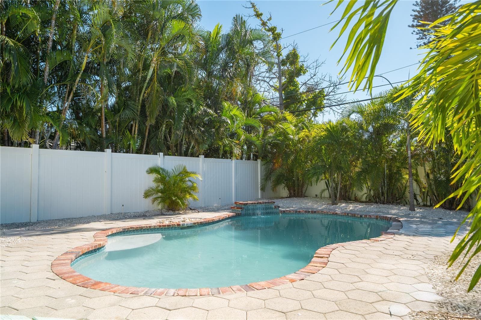 3310 E Maritana Dr photo 3