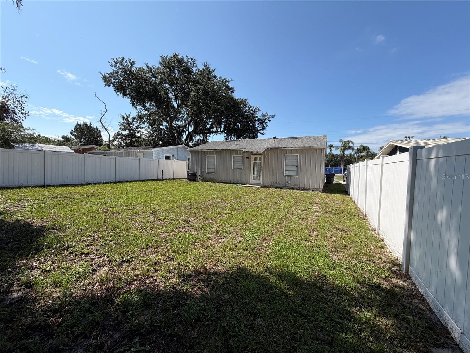 311 W Bella Vista St photo 5