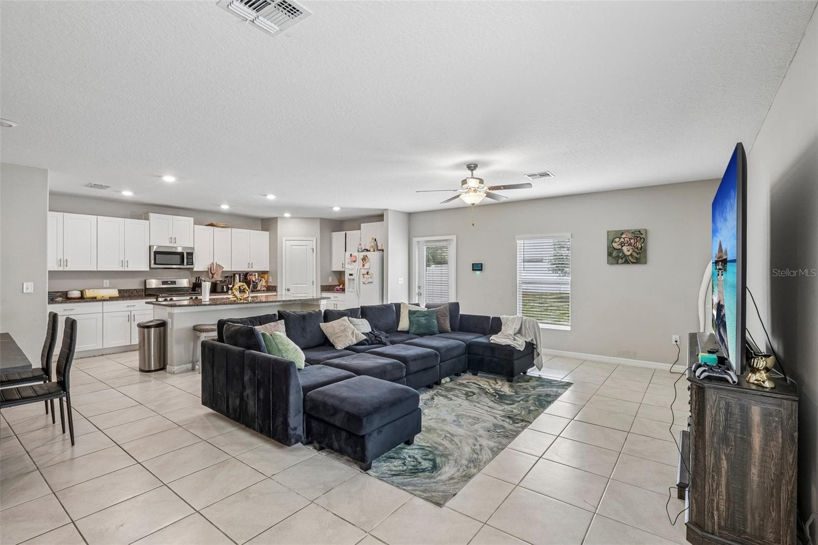 10360 Blue Plume CT photo 3