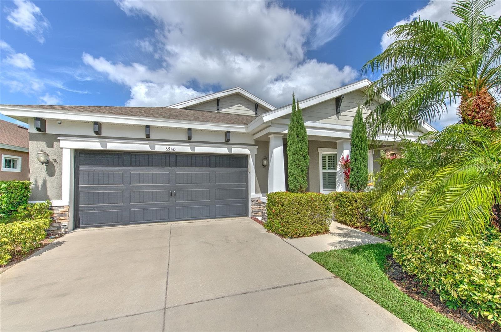 6540 Park Strand Dr photo 3