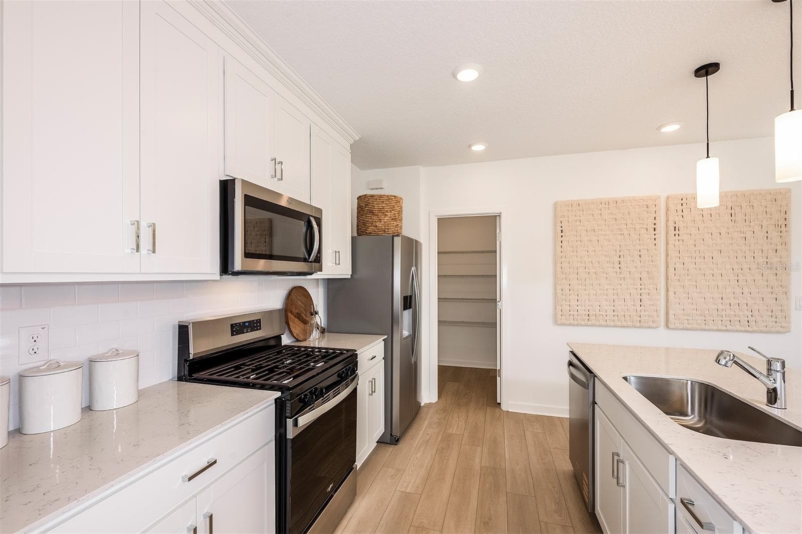 5330 Spring Maiden Cir photo 4