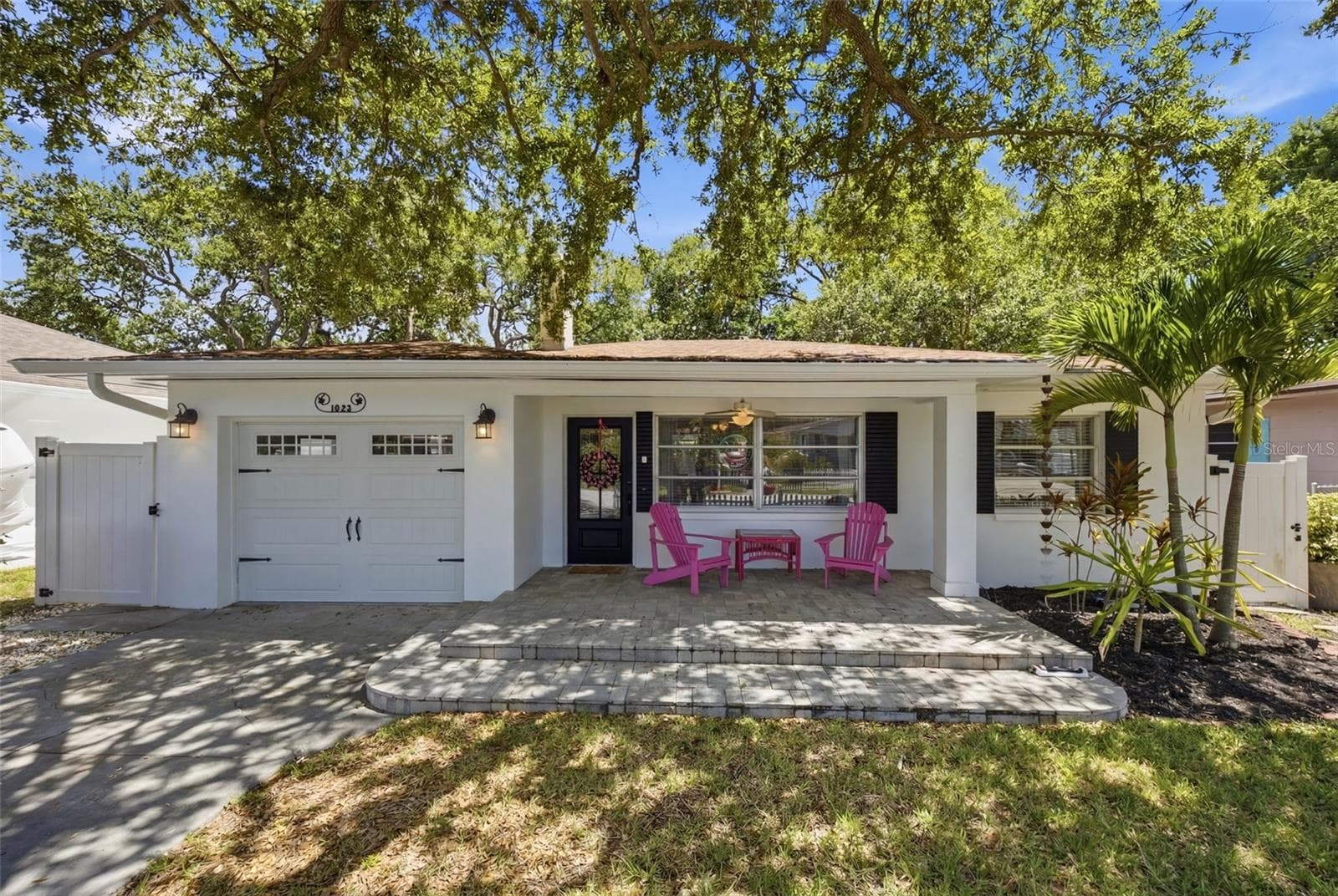 1023 Granada St photo 4