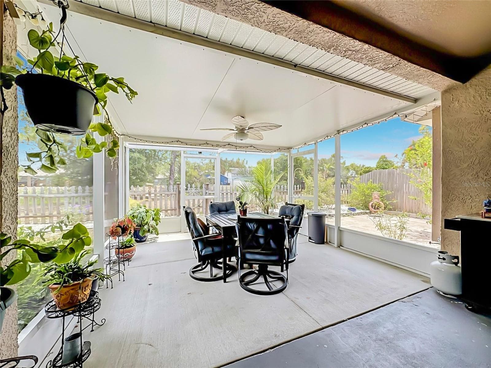 6630 Cambridge Park Dr photo 3