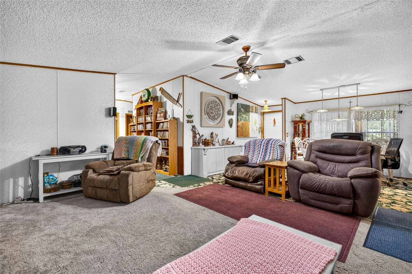 16435 Sweetwater Rd photo 3