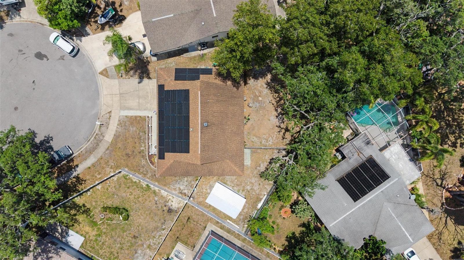 6325 SE Sarah Ln photo 4