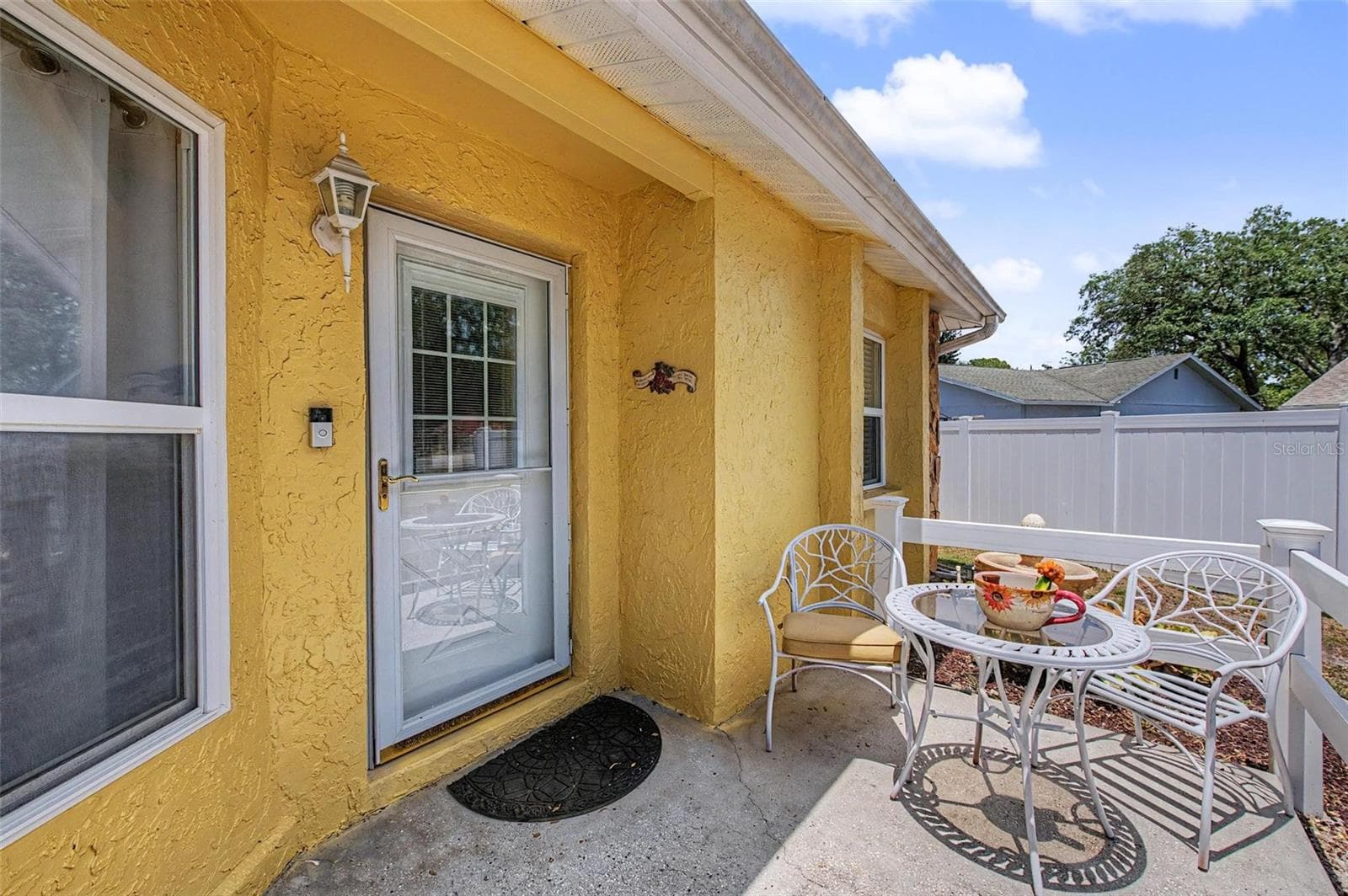 6325 SE Sarah Ln photo 5
