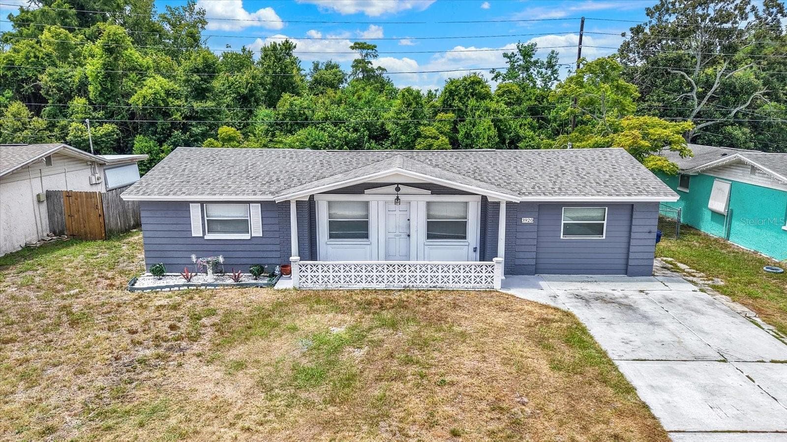 3920 Beacon Square Dr photo 3