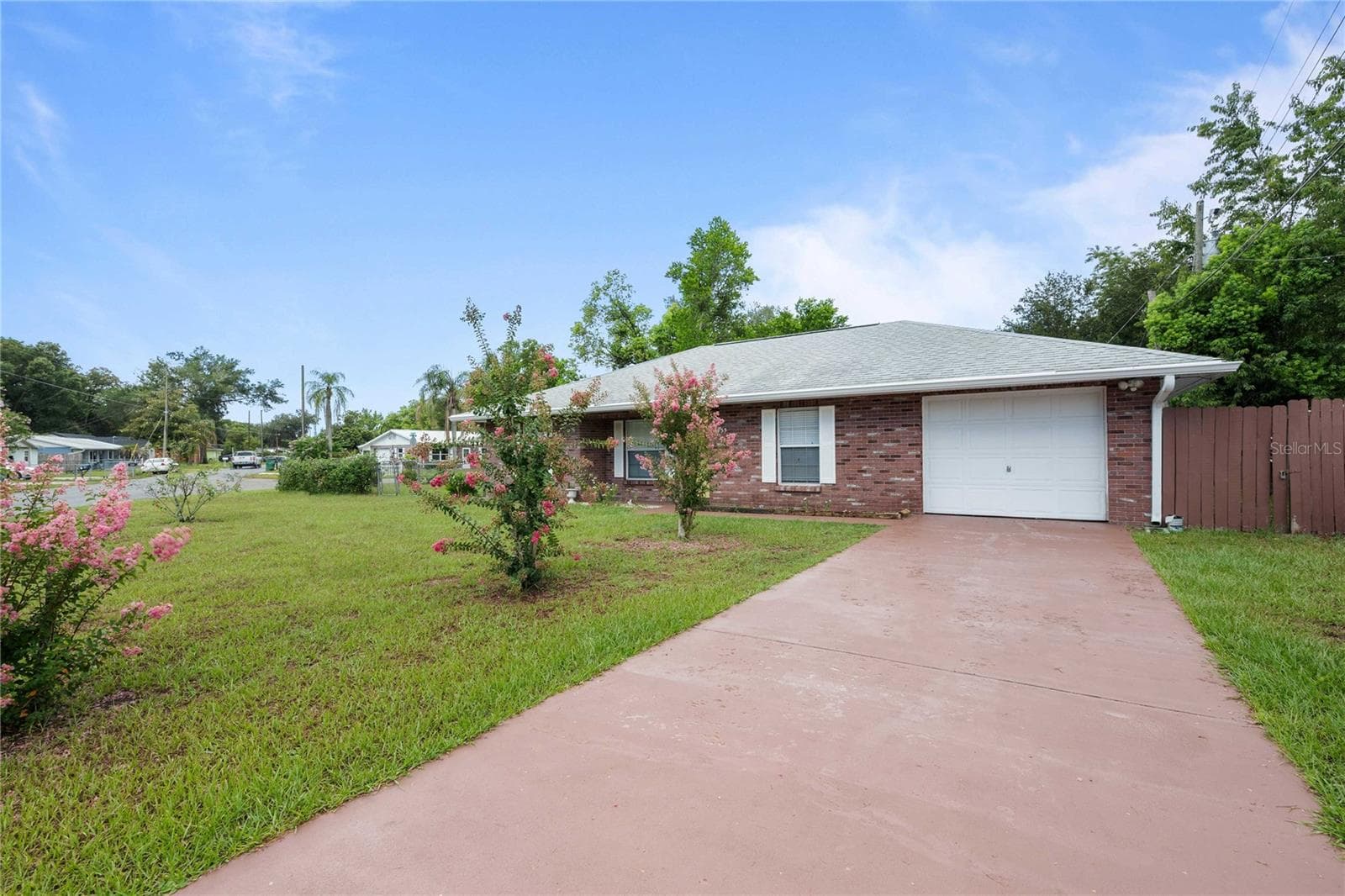 5435 Tangerine Dr photo 3