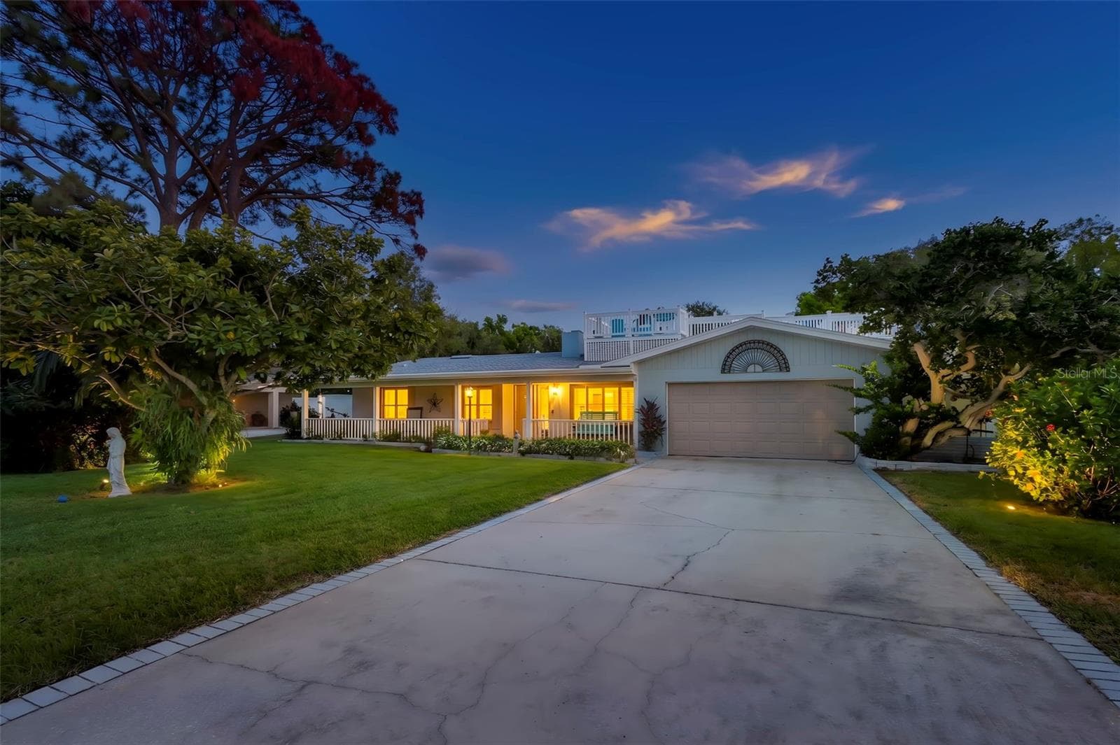 121 Carlyle Dr photo 2