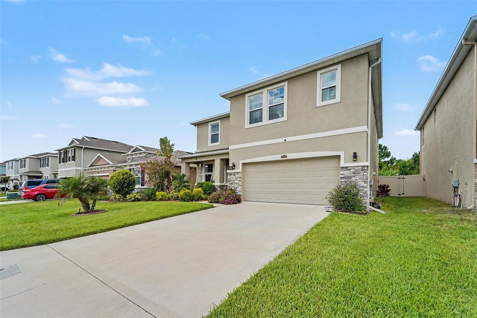 3221 Living Coral Dr photo 4