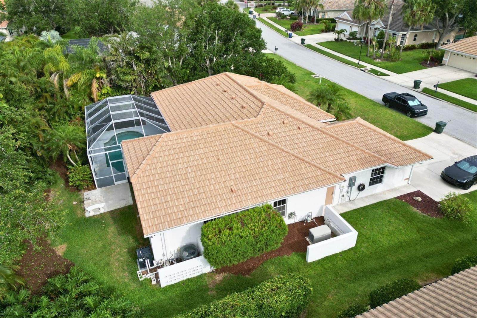 4824 Hanging Moss Ln photo 5