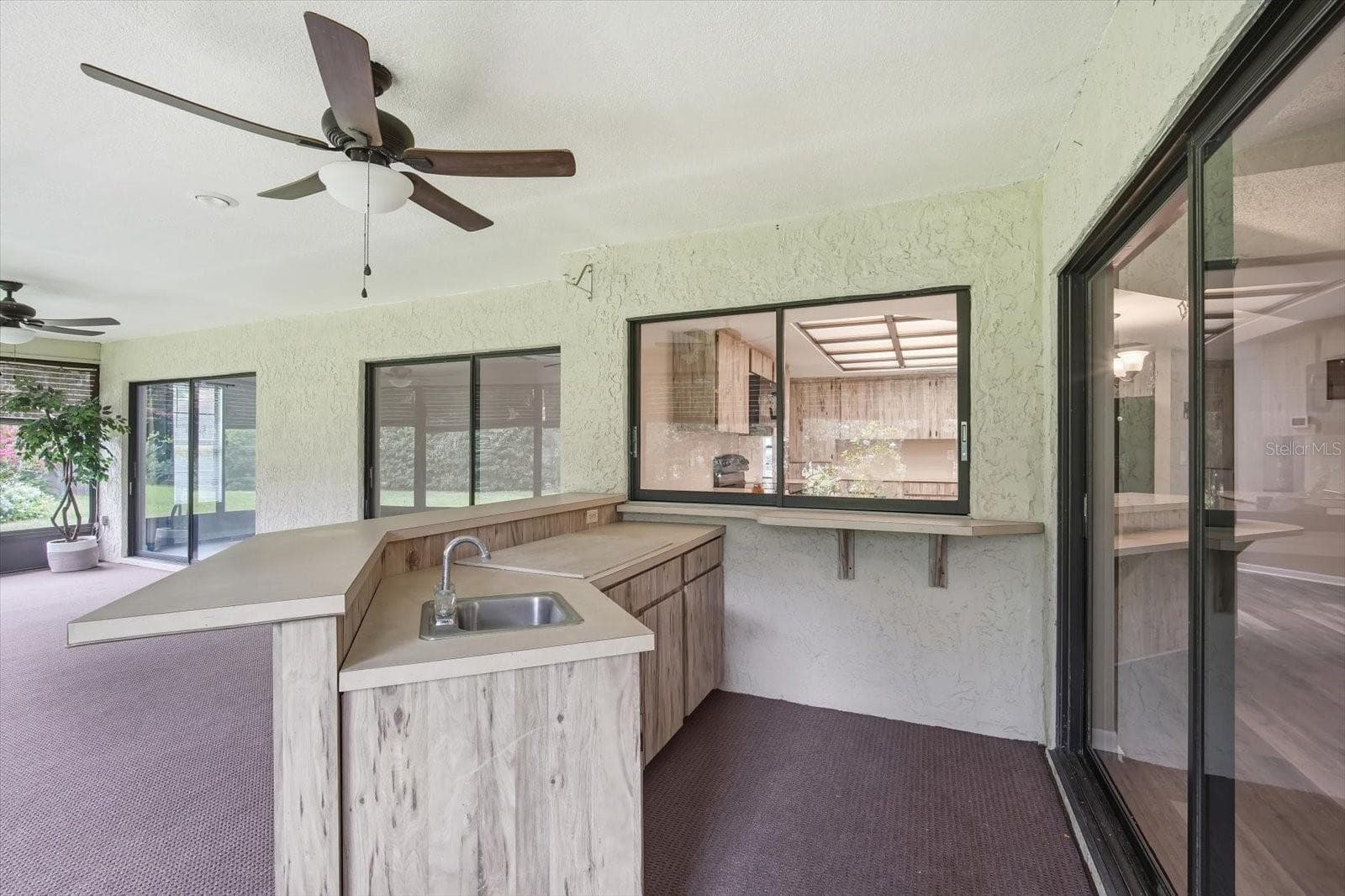 1405 Laurel CT photo 5