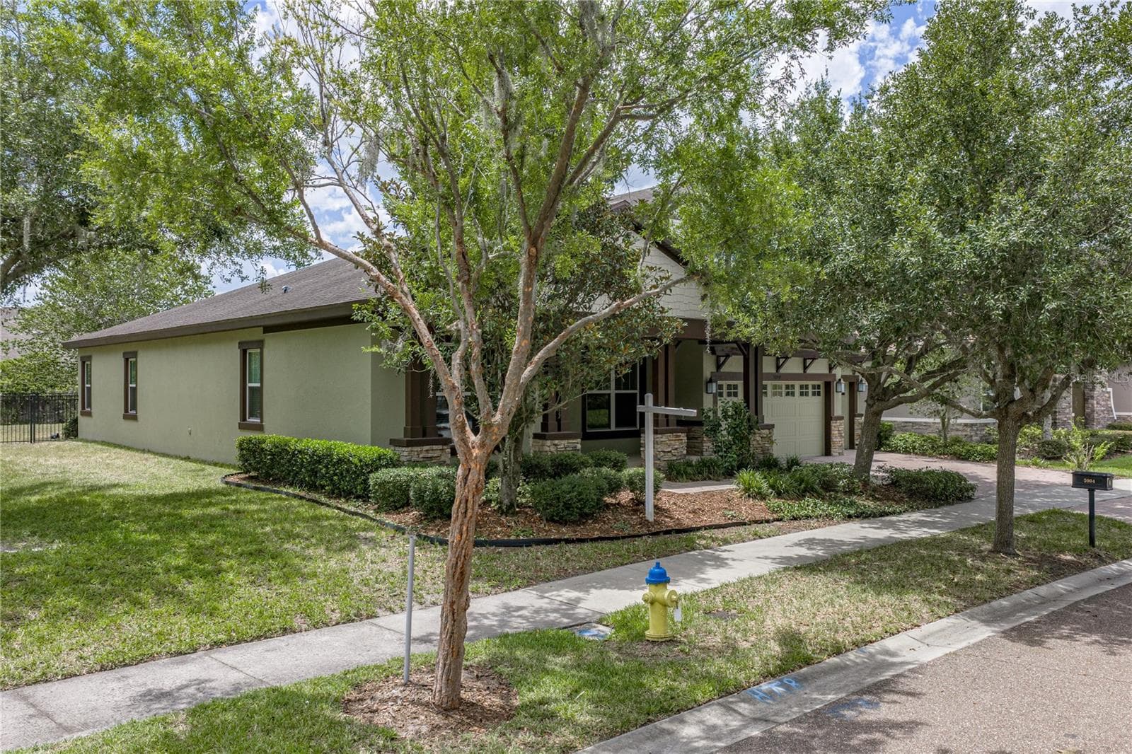 5904 Shell Ridge Dr photo 4