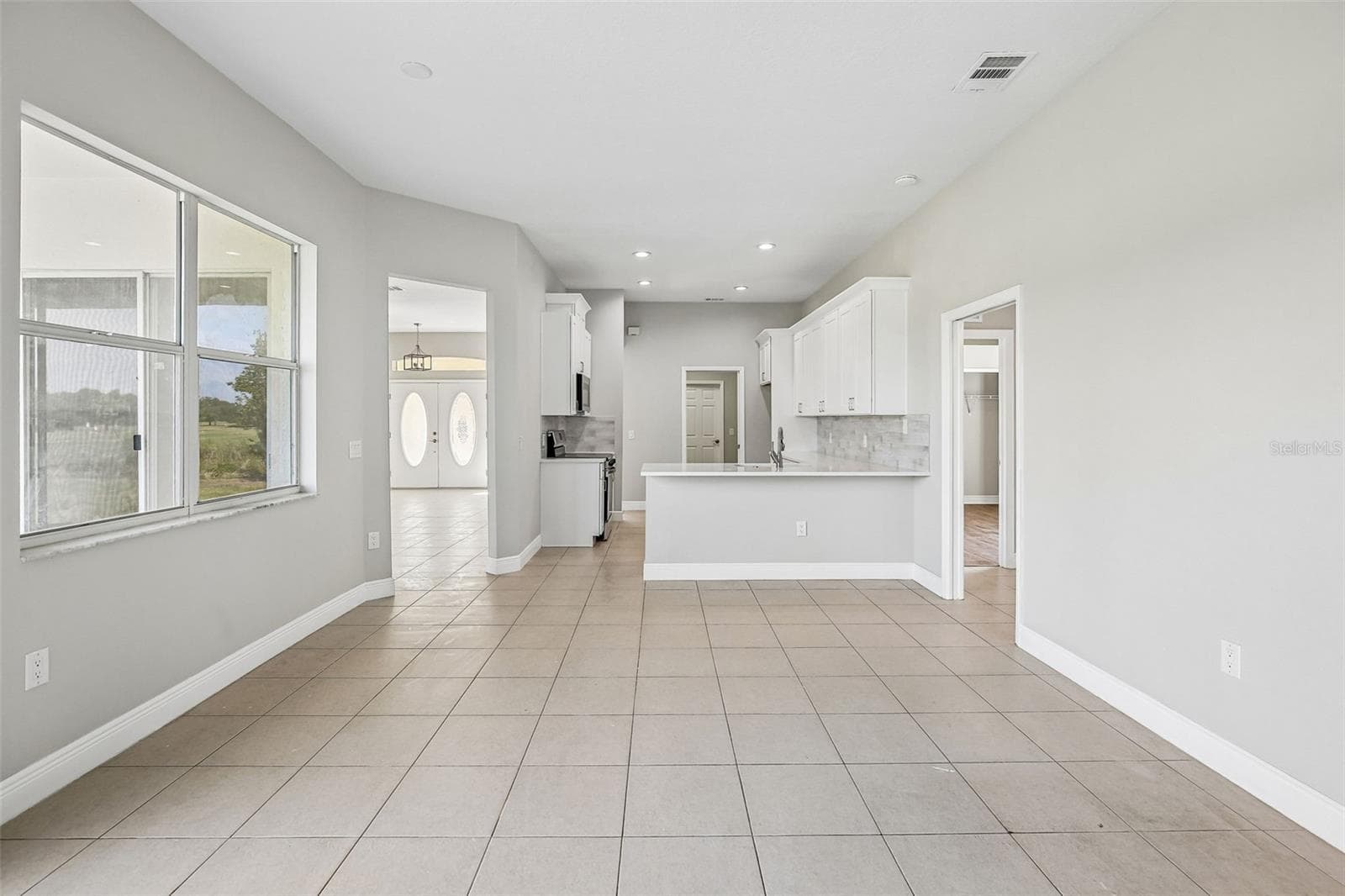 2265 Long View Cir photo 5