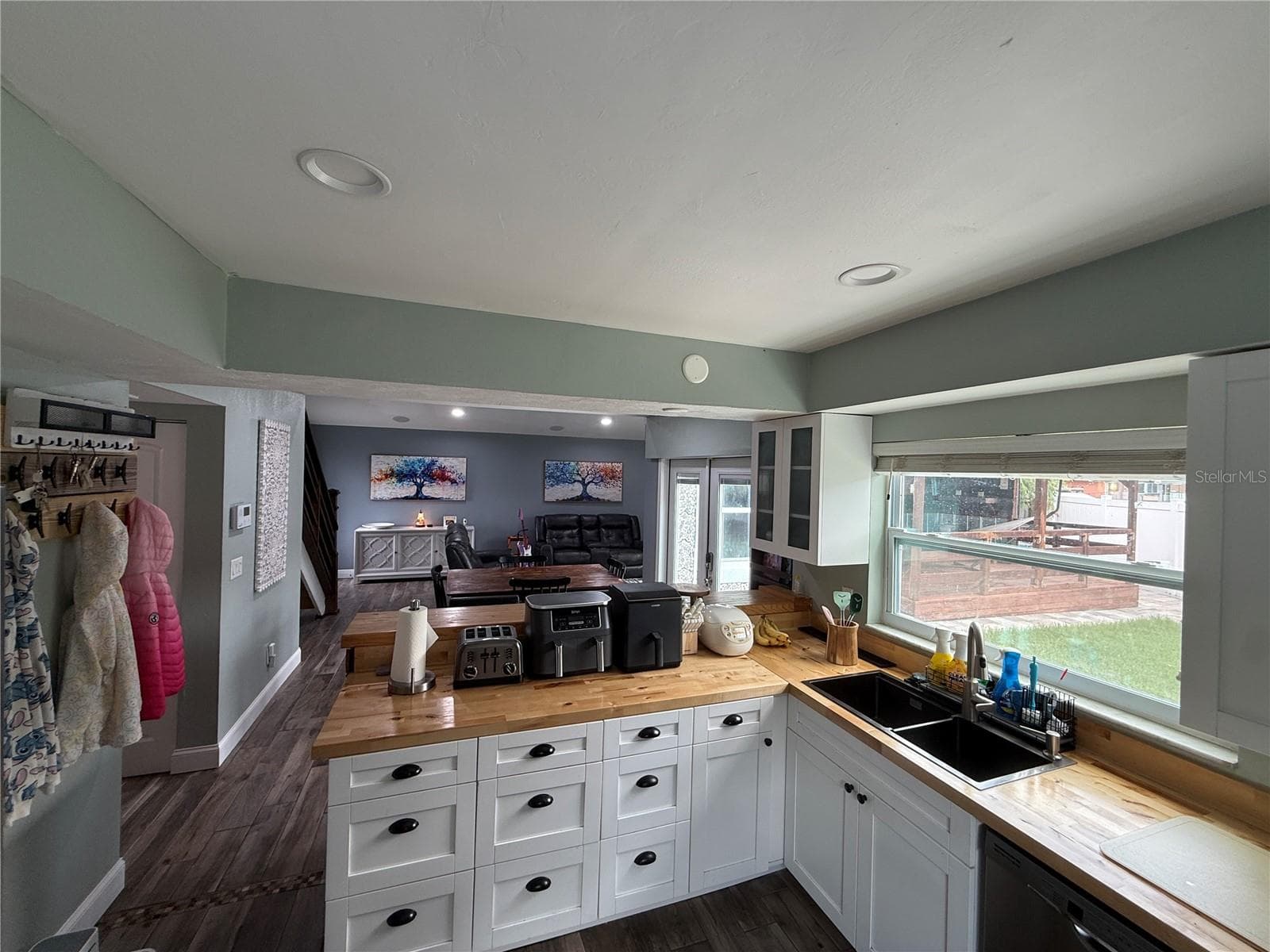 10009 Regal Woods Ln photo 3