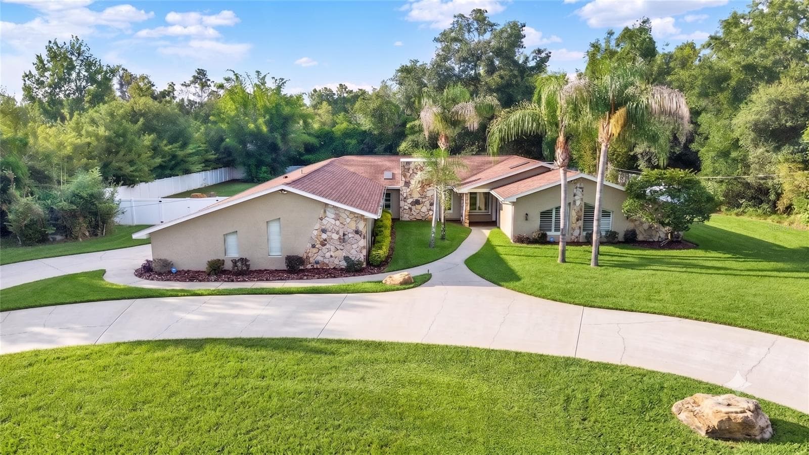 7487 River Country Dr photo 4