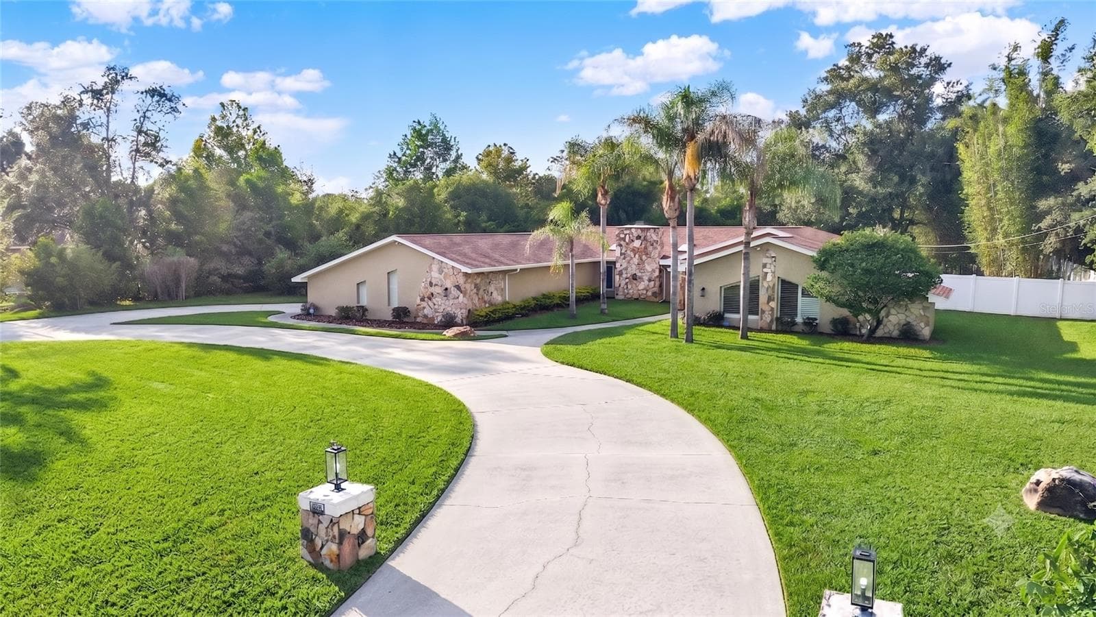 7487 River Country Dr photo 5