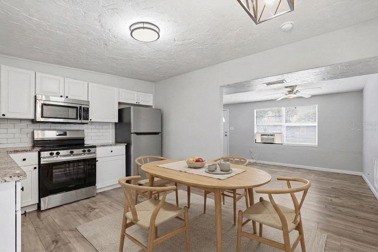 6727 Sandra Dr photo 4