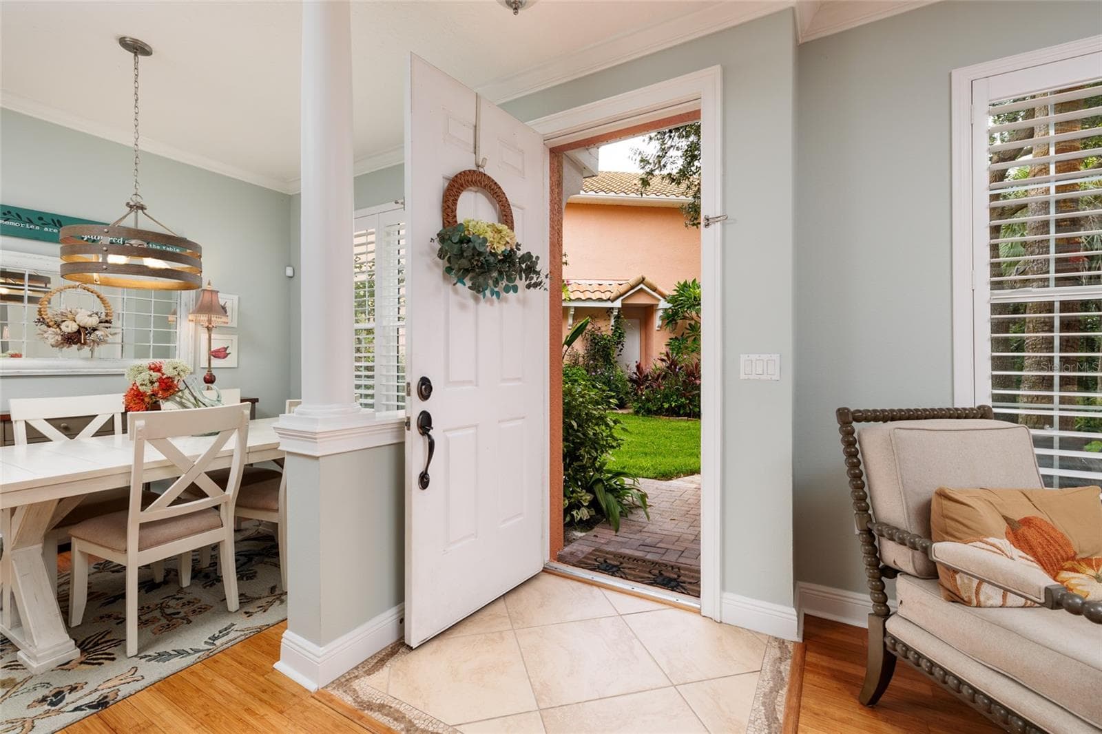 190 Banyan Bay Dr photo 4