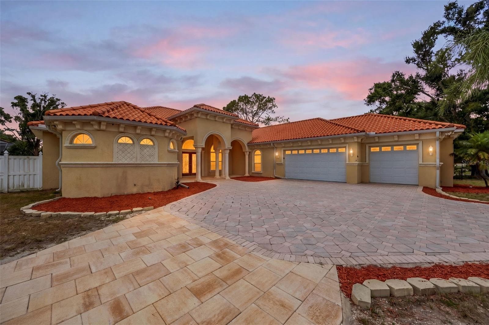 8610 Vivian Bass Way photo 2