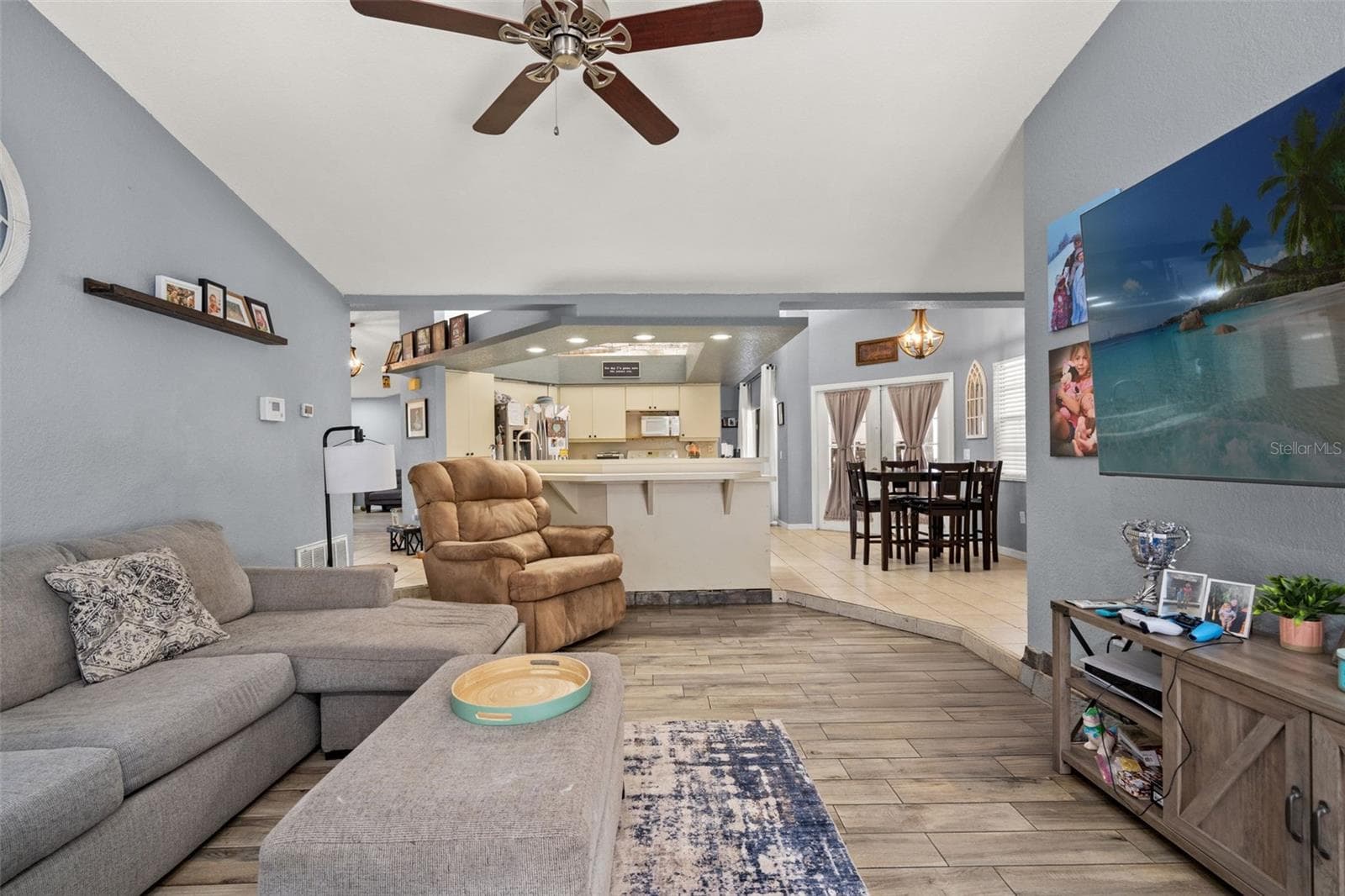13499 Bruni Dr photo 3