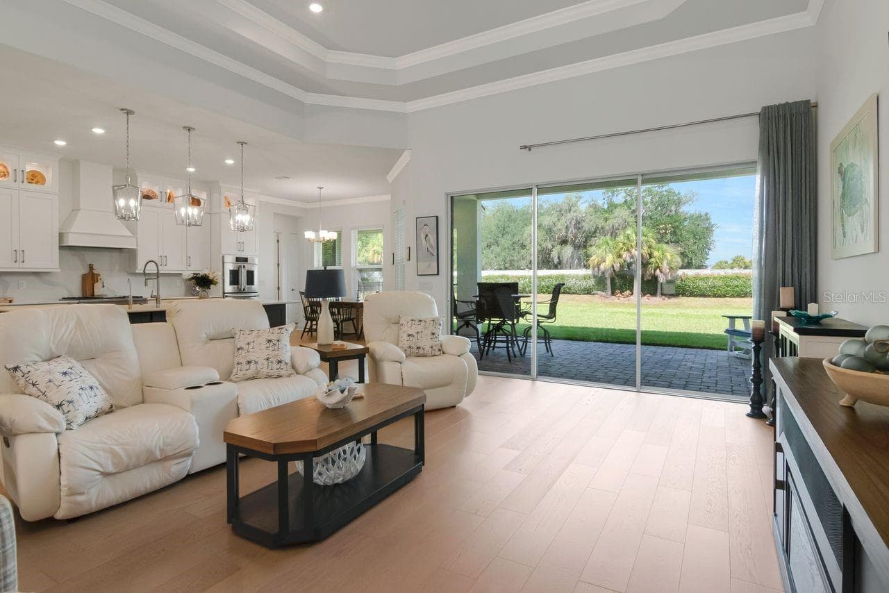 2639 Yacht Pl photo 4