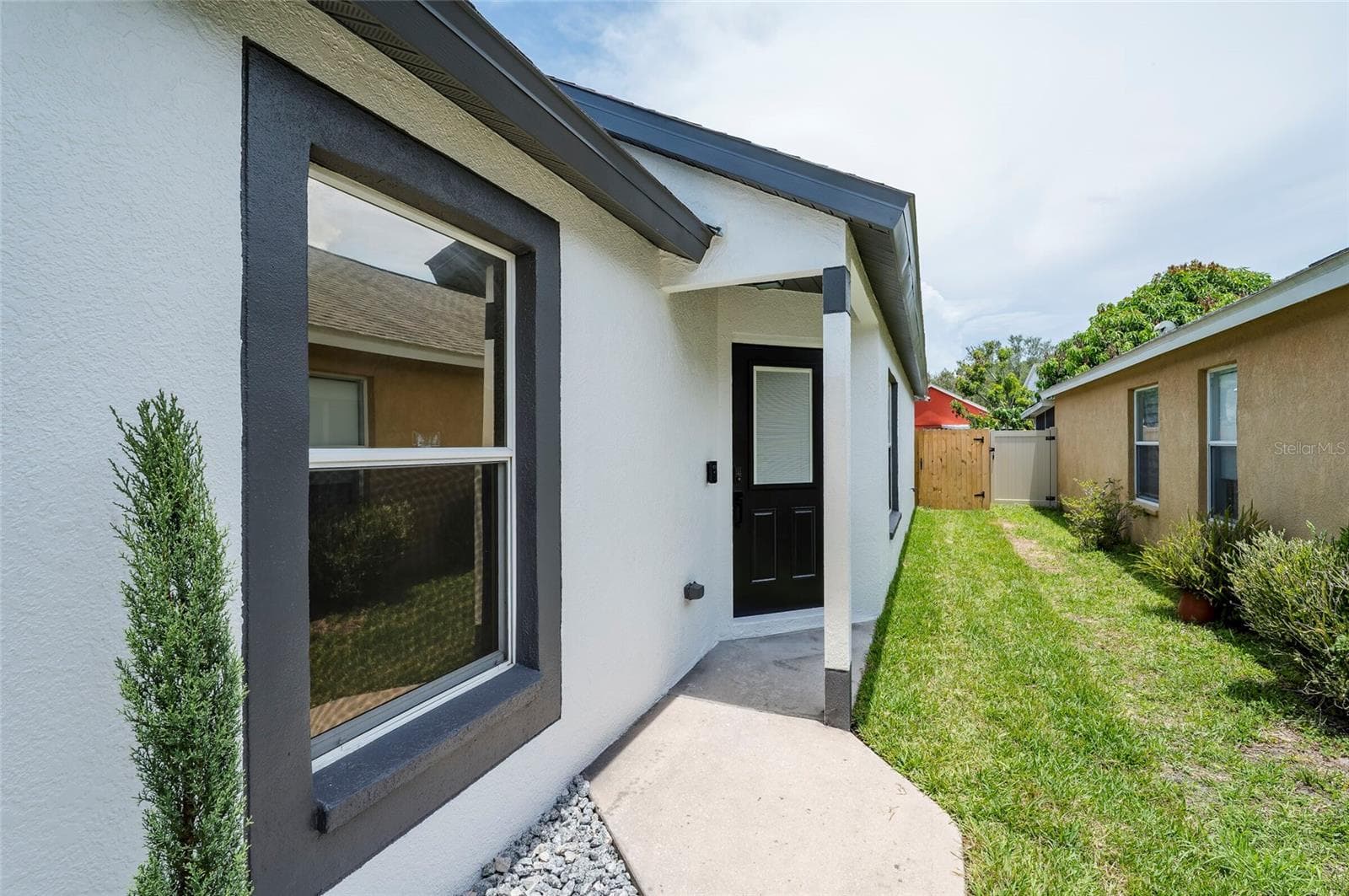 7522 Oxford Garden Cir photo 3